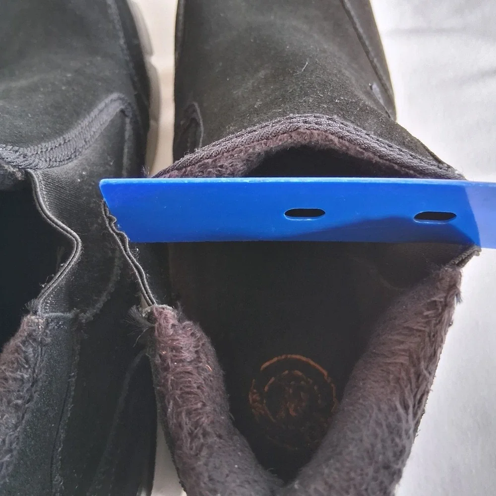 CAMEL CROWN Suede Slip-On Shoes Men's 10.5 Black/Gray Chelsea Sneaker Boots